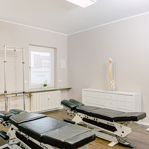 Orthopädisches Zentrum Krefeld - Fachärzte für Orthopädie & Unfallchirurgie - Praxis - Behandlungszimmer
